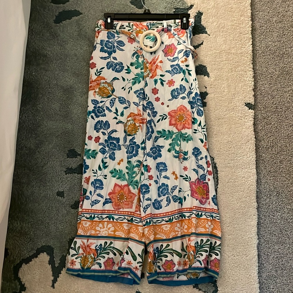 Floral flowy Wide legged pants